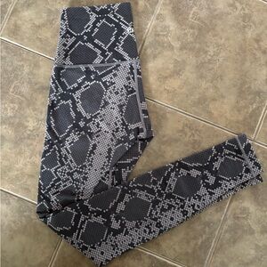 Lululemon Women's Hi Waisted Wunder Under SE Snake Print